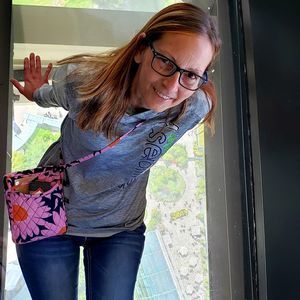 Meet your Posher, Lisa